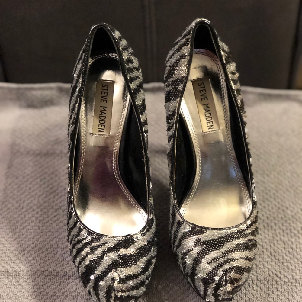 Steve Madden - Picture 3 of 4